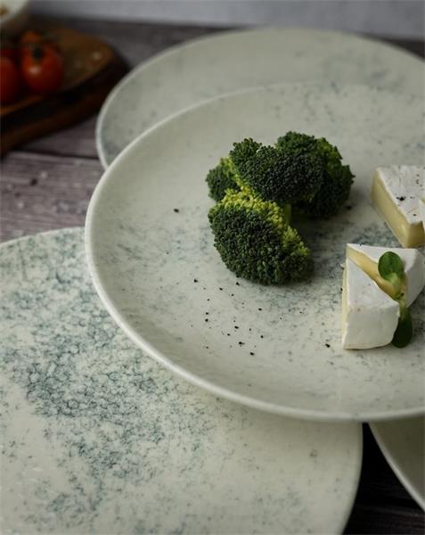 Тарелка плоская 17CM                                       