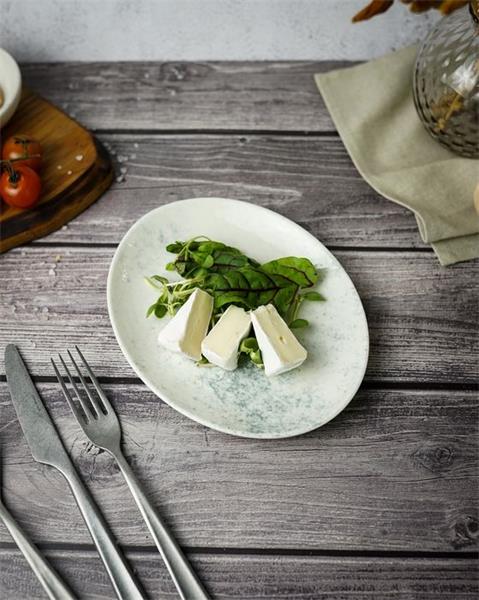 Тарелка овальная 21CM                                       