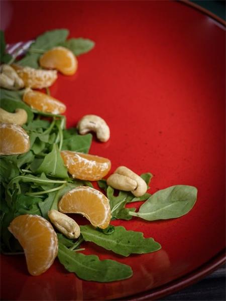 Тарелка глубокая 26 см безбортовая фарфор цвет красный Seasons