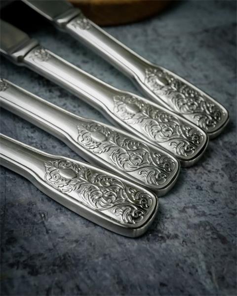 Нож столовый