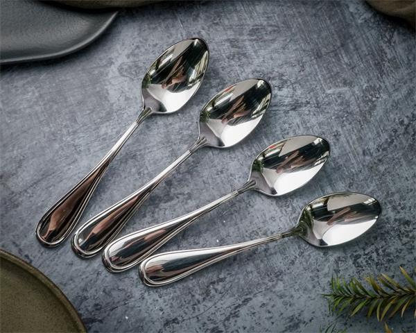 Ложка десертная