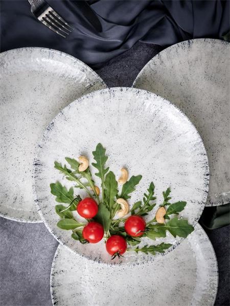 Тарелка мелкая 25 см, без борта