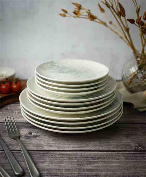 Тарелка плоская 17CM                                       