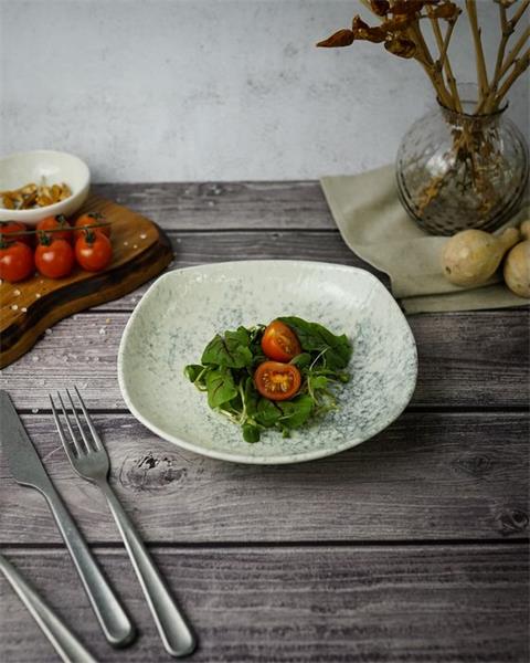 Салатник квадратный(глубокий) 22CM                                       