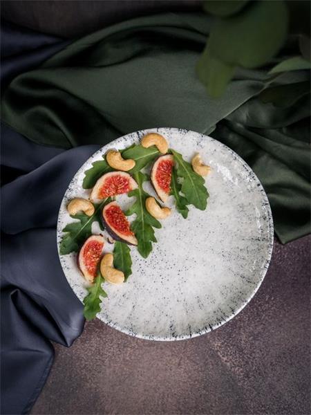 Тарелка мелкая 17 см, без борта