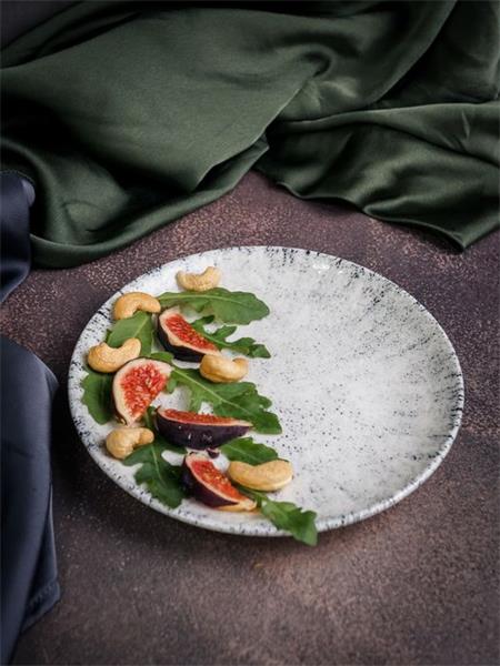 Тарелка мелкая 17 см, без борта