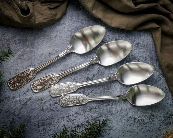 Ложка десертная