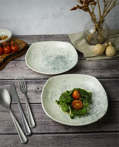 Салатник квадратный(глубокий) 22CM                                       