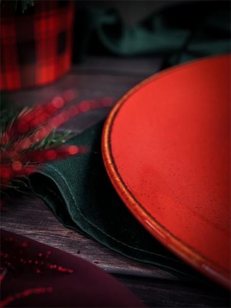 Тарелка 28 см безбортовая фарфор цвет красный Seasons