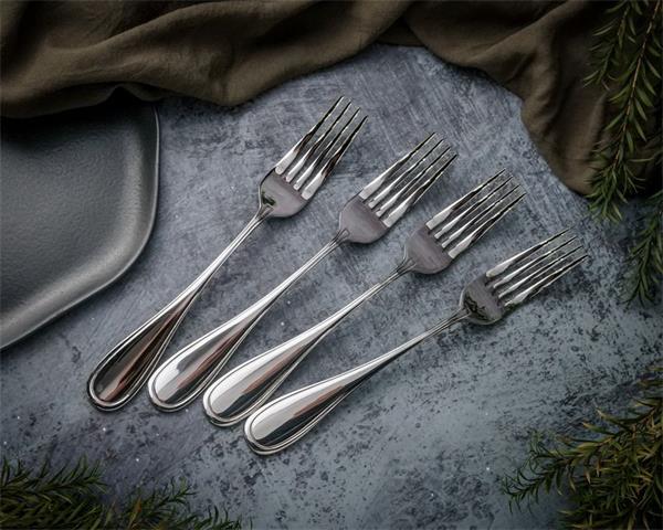 Вилка десертная