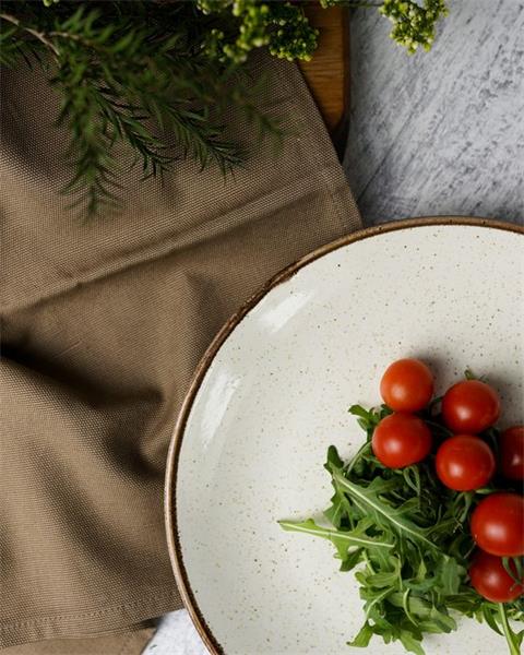 Тарелка 24 см безбортовая фарфор цвет бежевый Seasons