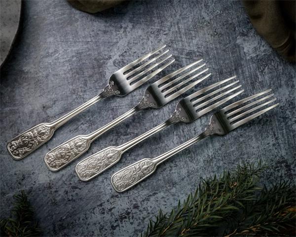 Вилка десертная