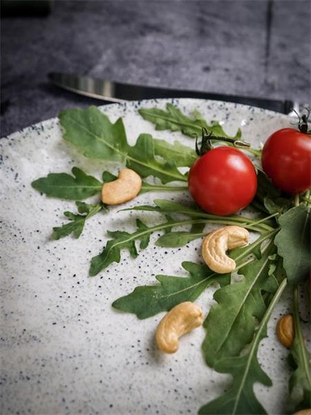 Тарелка мелкая 25 см, без борта