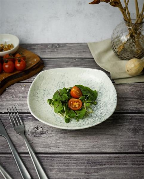 Салатник квадратный(глубокий) 22CM                                       