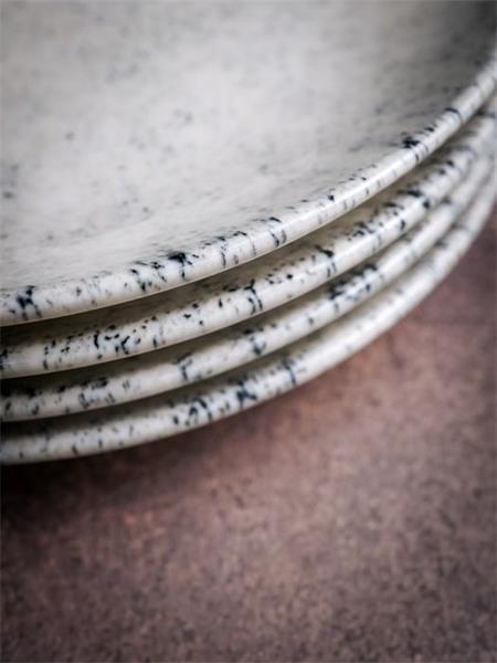 Тарелка мелкая 17 см, без борта