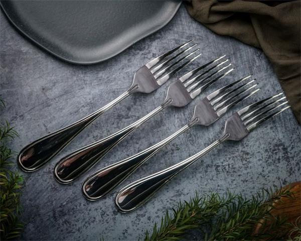 Вилка столовая