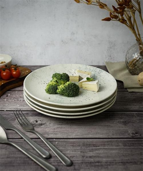 Тарелка плоская 17CM                                       