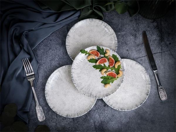 Тарелка мелкая 17 см, без борта